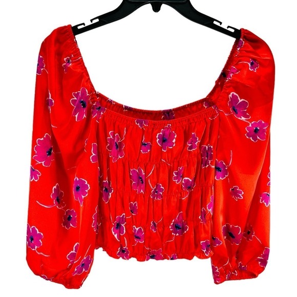 Sanctuary NWT Woven Satin 3/4 Puffed Sleeve Smocked Floral Print Red Crop Top S - Picture 4 of 10